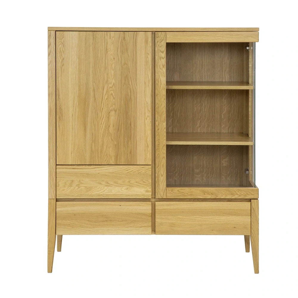 Drewmax KW337 dřevěná vitrína prosklená masiv dub